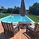 Domaine De Gaia, Piscine, Petanque, Ping Pong, Proche Saint-emilion 호텔 *