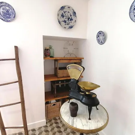 Bed & Breakfast Domaine De Gaia, Piscine, Petanque, Ping Pong, Proche Saint-emilion